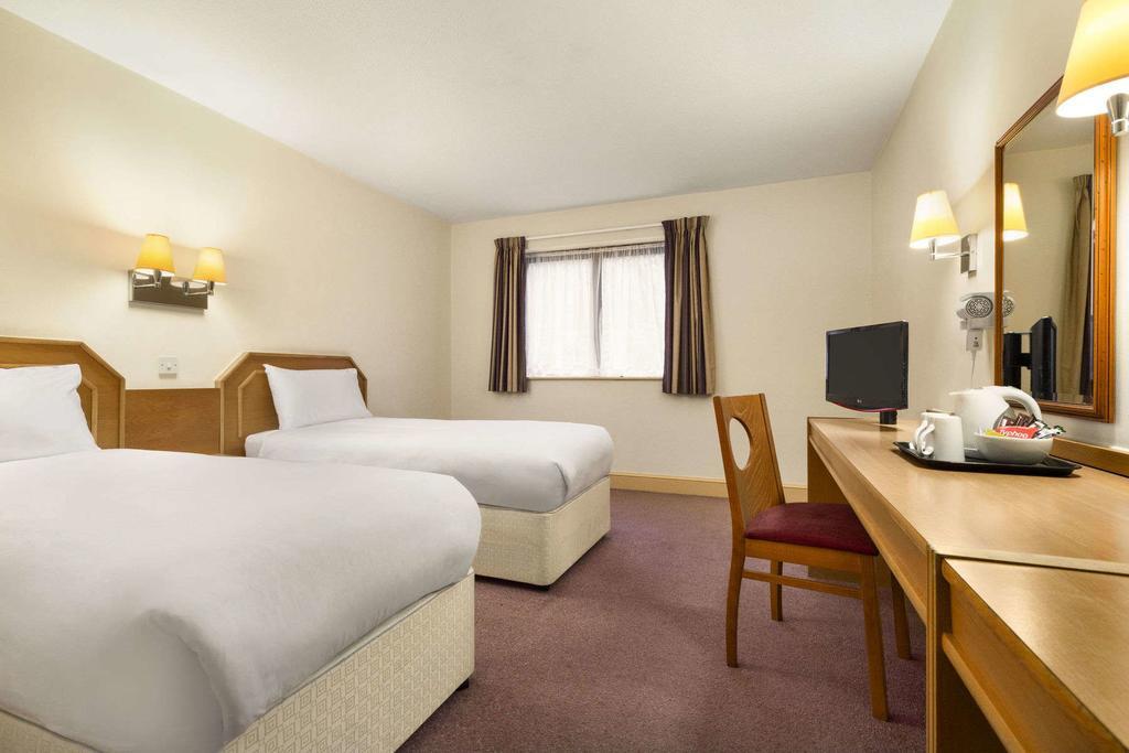 Days Inn Sutton Scotney South Zewnętrze zdjęcie